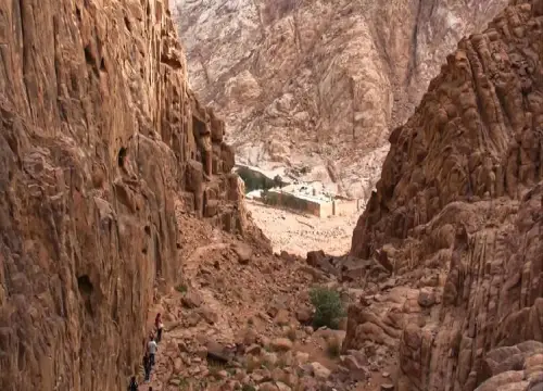 Sharm: Overnight Moses Mountain Climb & Sunrise Breakfast